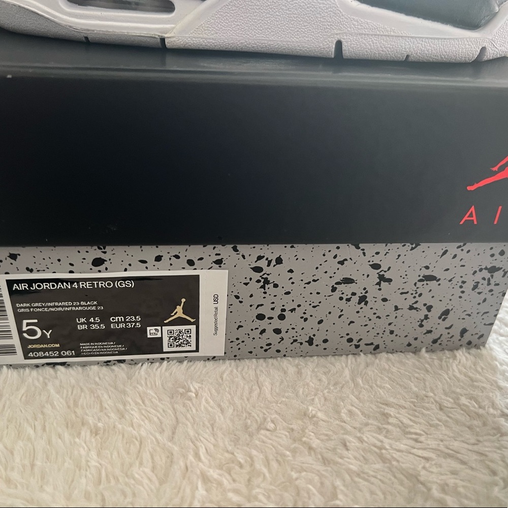 Retro 4 - Picture 2 of 4